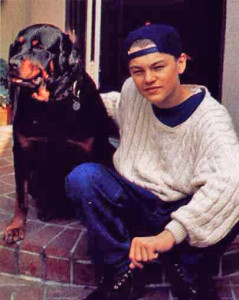 Leonardo di Caprio con su rottweiler